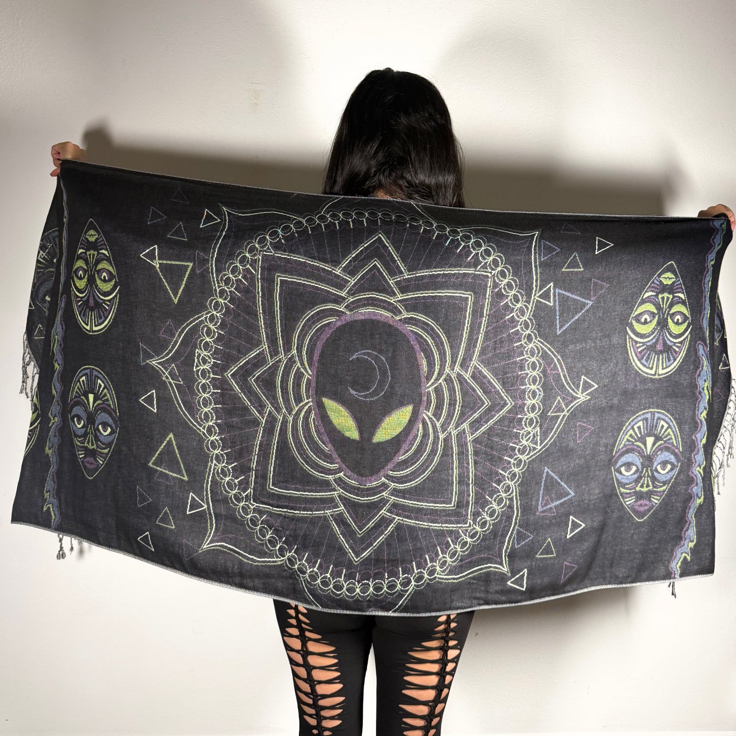 Lotus Alien Pashmina (UV Reactive)
