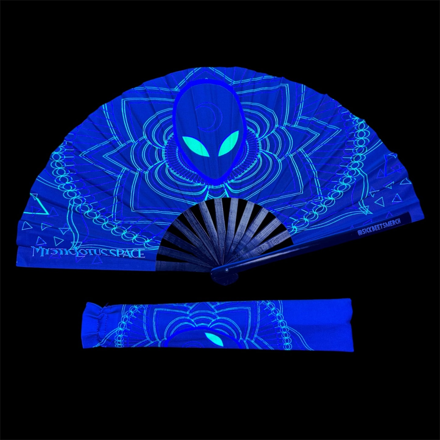 Lotus Alien Fan + Sleeve (UV Reactive)
